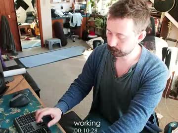Mcdougal_D Chaturbate stream image from January 27, 2025