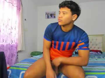 Jeens_Rodrick Chaturbate stream image from January 27, 2025
