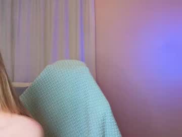 Jenny_Angelok Chaturbate stream image from January 27, 2025