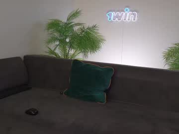 Milly____ Chaturbate stream image from January 27, 2025