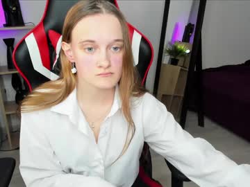 Christina_18_ Chaturbate stream image from January 27, 2025