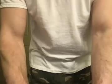Hungtonyp Chaturbate stream image from January 27, 2025