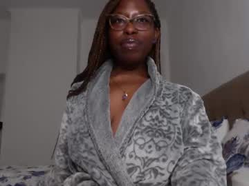 Madamindigo Chaturbate stream image from January 27, 2025