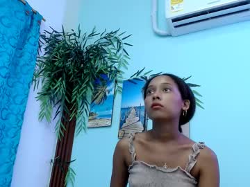 Elilabloom18 Chaturbate stream image from January 27, 2025