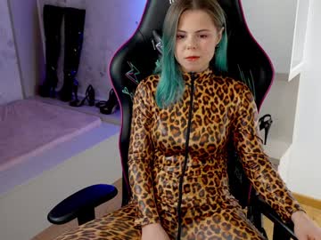 Hellokittyalice Chaturbate stream image from January 27, 2025