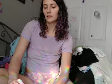 Violethooper Chaturbate stream image from January 27, 2025