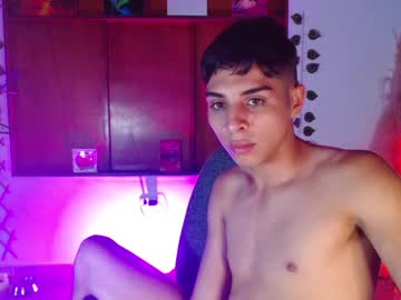 Alejito_Collins1 Chaturbate stream image from January 27, 2025