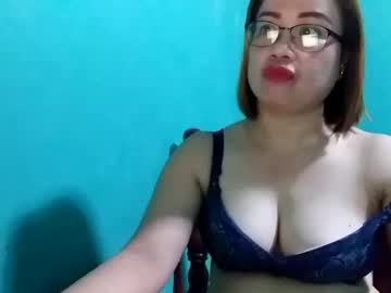 Cutechey06 Chaturbate stream image from January 27, 2025