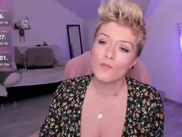 Kristieellix Chaturbate stream image from January 27, 2025