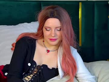 Rosiquinson Chaturbate stream image from January 27, 2025