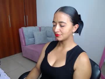 Wifhot Chaturbate stream image from January 27, 2025