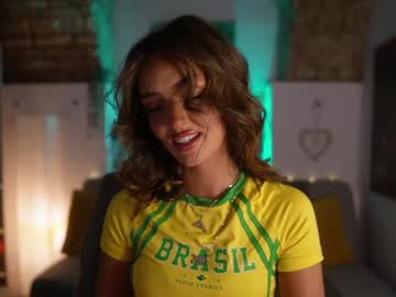 Clara_Smile Chaturbate stream image from January 27, 2025