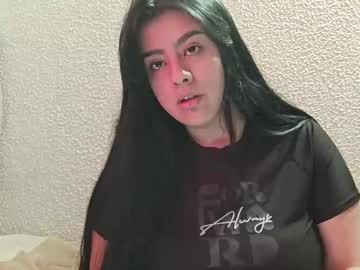 Danielleeegomez Chaturbate stream image from January 27, 2025