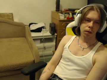 Fluffy_Boney Chaturbate stream image from January 27, 2025