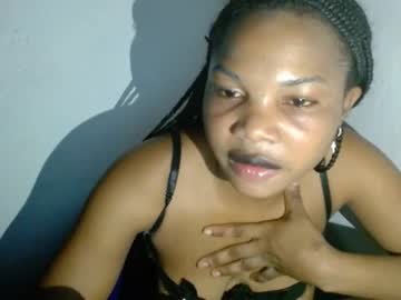 Hornyxbum Chaturbate stream image from January 27, 2025