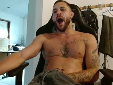 Surfdog95 Chaturbate stream image from January 27, 2025