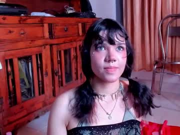 Kiwi_Mmm Chaturbate stream image from January 27, 2025