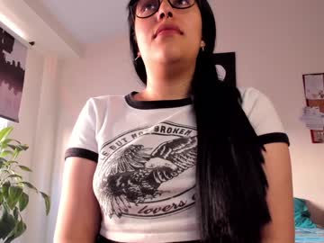 Mapu_01 Chaturbate stream image from January 27, 2025