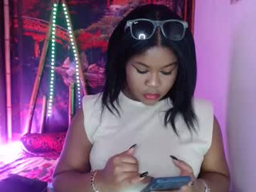 Riiannasex Chaturbate stream image from January 27, 2025