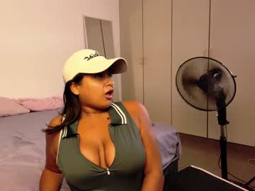 Giablue20 Chaturbate stream image from January 27, 2025