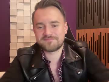 Oscarsavage Chaturbate stream image from January 27, 2025