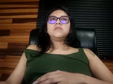 Belinda_Goldenst Chaturbate stream image from January 27, 2025