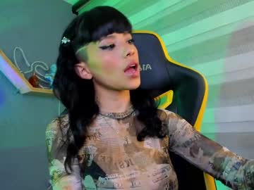 Marcelinee__ Chaturbate stream image from January 27, 2025