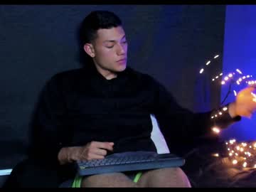 Harrydavidsonx Chaturbate stream image from January 28, 2025