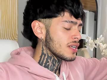 Mihailleroy Chaturbate stream image from January 28, 2025