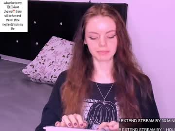 Only_Sarah1 Chaturbate stream image from January 28, 2025