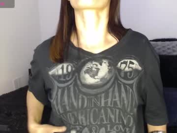Luna_Nipples Chaturbate stream image from January 28, 2025