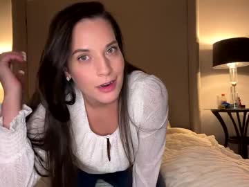 Hottmay Chaturbate stream image from January 28, 2025