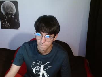 Aventure_Twinks Chaturbate stream image from January 28, 2025