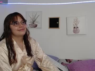 Emma_Helen02 Chaturbate stream image from January 28, 2025
