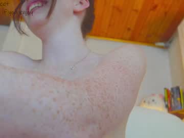 Niilaa Chaturbate stream image from January 28, 2025
