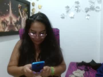 Rebeca_Gril Chaturbate stream image from January 28, 2025