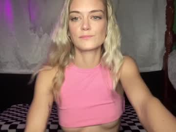 Shereallyreal Chaturbate stream image from January 28, 2025