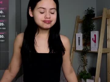 Small_Beautyx Chaturbate stream image from January 28, 2025
