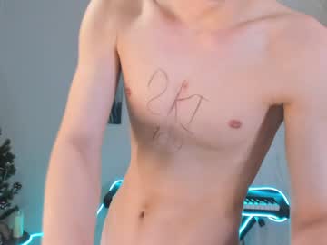 4ever_Dude Chaturbate stream image from January 28, 2025
