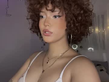 Curls_Emma Chaturbate stream image from January 28, 2025