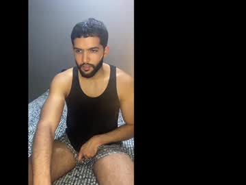 Douglassking Chaturbate stream image from January 28, 2025