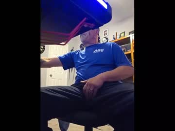 Justredneck Chaturbate stream image from January 28, 2025