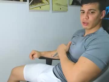 Levelingg Chaturbate stream image from January 28, 2025