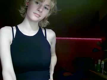 Suicunebitch Chaturbate stream image from January 28, 2025