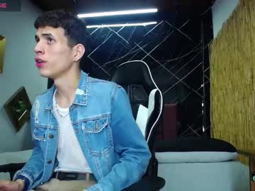 Troy_Wolf03 Chaturbate stream image from January 28, 2025