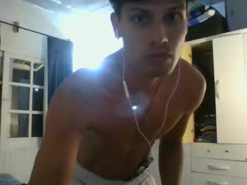 Daryof Chaturbate stream image from January 28, 2025