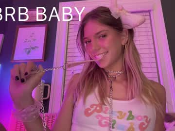 Oliviahansleyy Chaturbate stream image from January 28, 2025