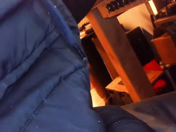 Rynoxox Chaturbate stream image from January 28, 2025