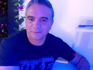 Golden_Punisher Chaturbate stream image from January 28, 2025