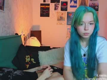 819sunflowerinahat2016 Chaturbate stream image from January 28, 2025